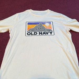 Men’s old navy shirt